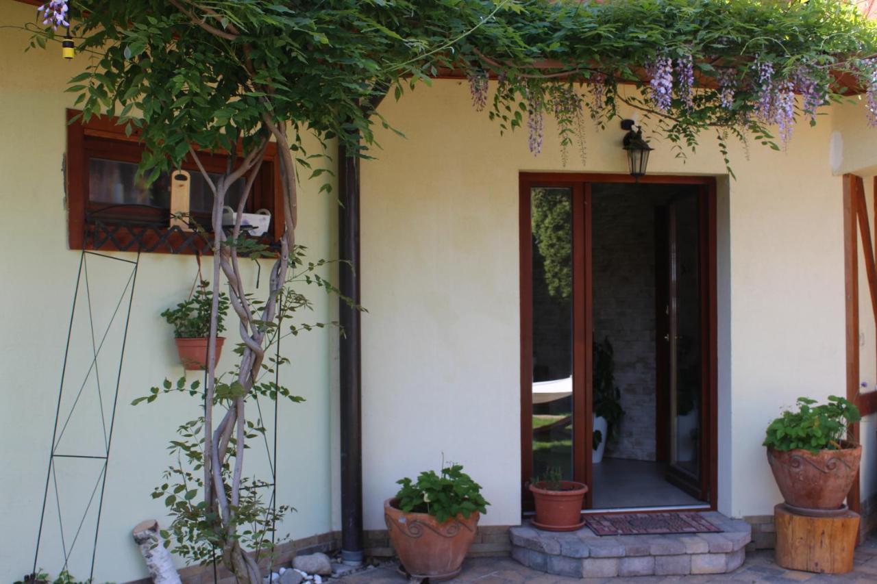 Privat Pri Hradbach