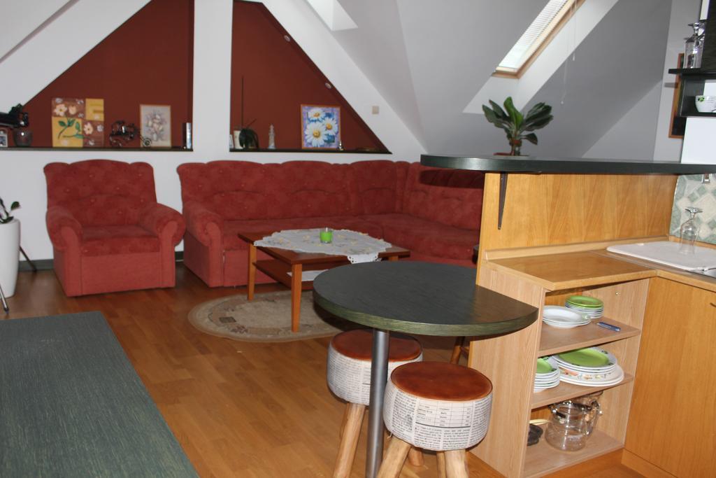 Homestay Privat Pri Hradbach