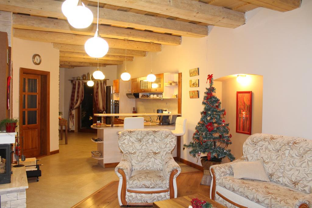 Privat Pri Hradbach Homestay *