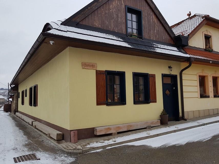 Privat Pri Hradbach *